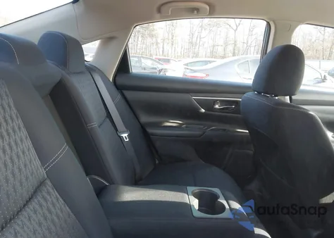 2017 Nissan Altima 2.5 Sv z USA, uszkodzony, nr VIN 1N4AL3AP4HC180074